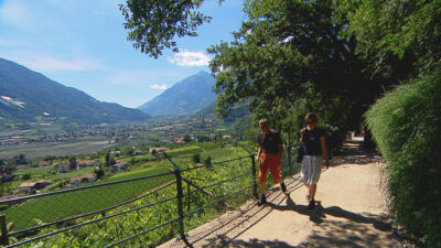 The Lagundo Waalweg path
