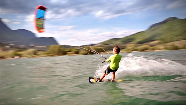 Da vivere: kitesurf a Caldaro