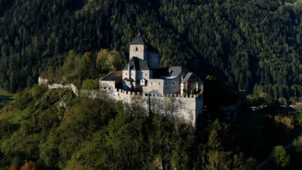 Castel Tasso