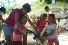 Creative family program Schenna
